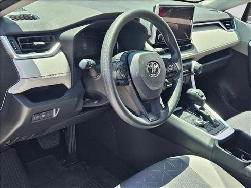 Used 2024 Toyota RAV4 XLE AWD/4WD image 8