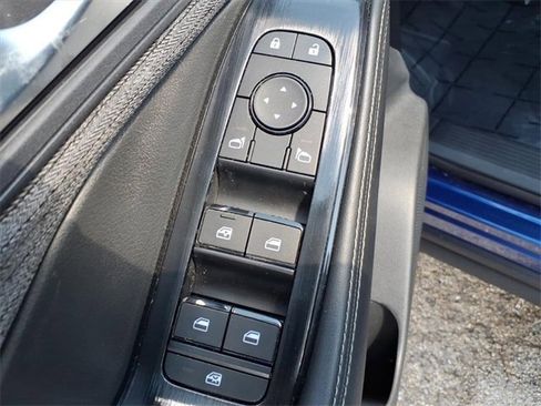 Used 2023 Nissan Rogue SV image 19