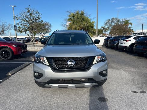 Used 2020 Nissan Pathfinder SL image 6