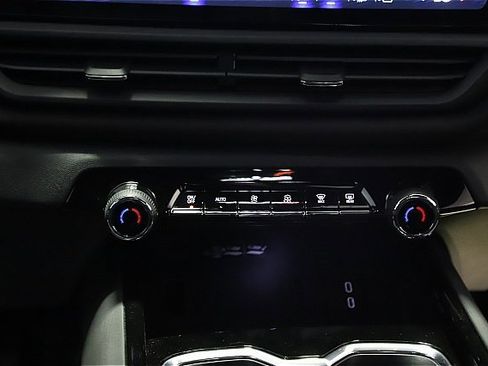 New 2025 Chevrolet Silverado EV LT image 12