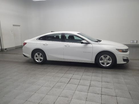 Used 2022 Chevrolet Malibu LS w/ Driver Confidence Package II FWD image 11