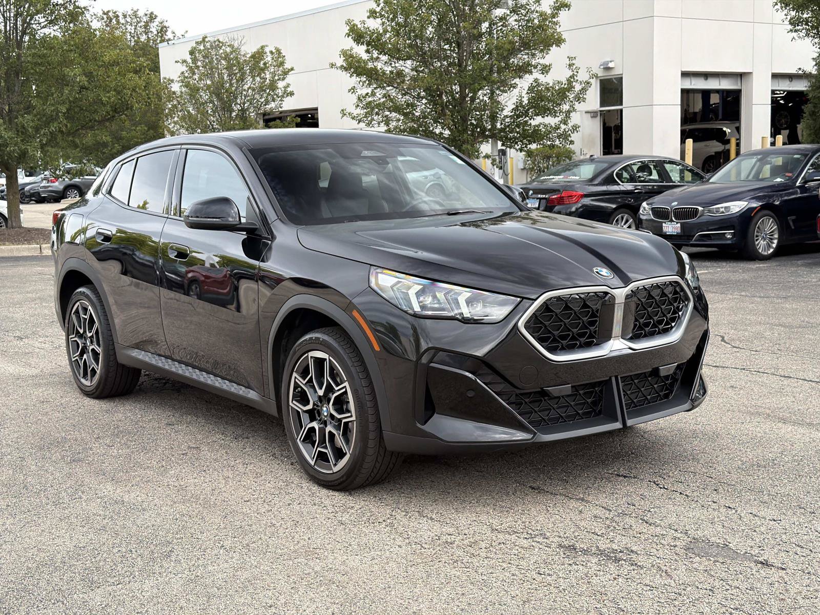Certified 2025 BMW X2 xDrive28i AWD/4WD image 6