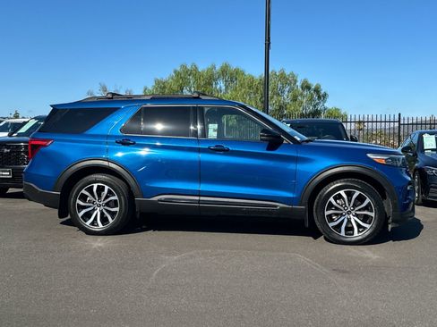 Used 2021 Ford Explorer ST AWD/4WD image 2