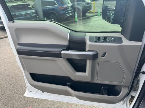 Used 2020 Ford F350 XLT image 13