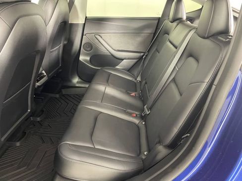 Used 2022 Tesla Model Y Performance AWD/4WD image 12