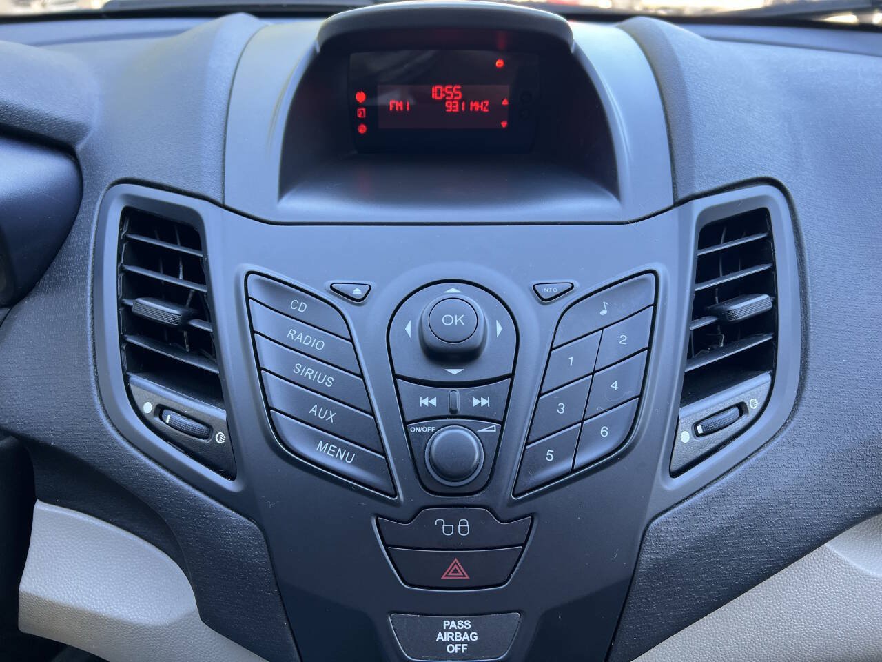 Used 2012 Ford Fiesta S FWD image 17