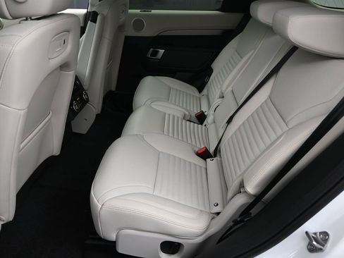 New 2025 Land Rover Discovery Dynamic SE AWD/4WD image 6