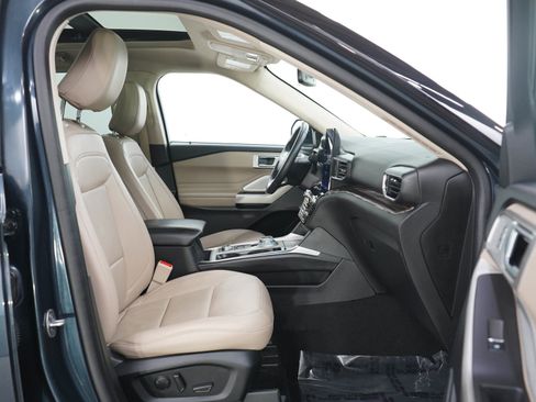 Used 2023 Ford Explorer Limited w/ Limited Technology Package AWD/4WD image 11