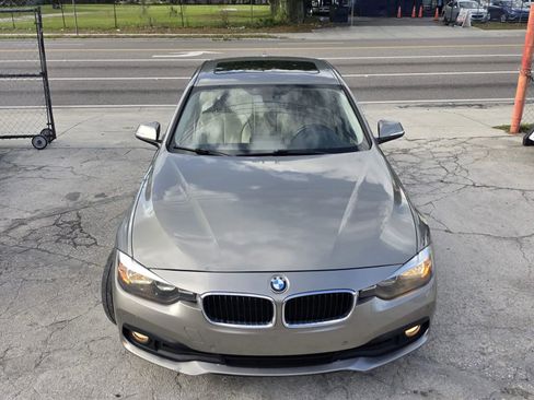 Used 2017 BMW 320i Sedan image 5