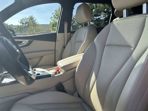 Used 2018 Audi Q7 2.0T Premium Plus AWD/4WD image 24