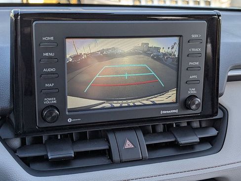 Used 2022 Toyota RAV4 XLE image 32