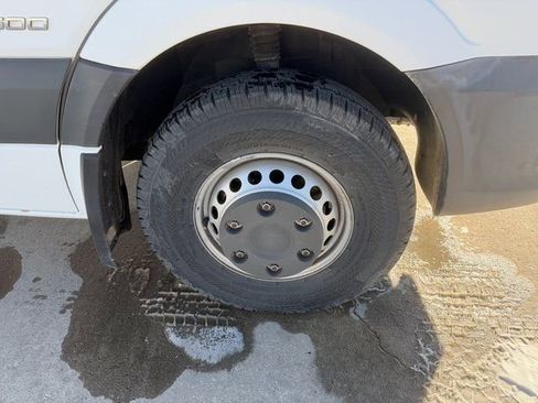 Used 2016 Freightliner Sprinter 3500 image 6