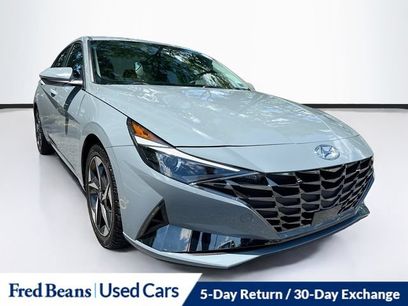 Used 2021 Hyundai Elantra SEL w/ Convenience + Premium Package