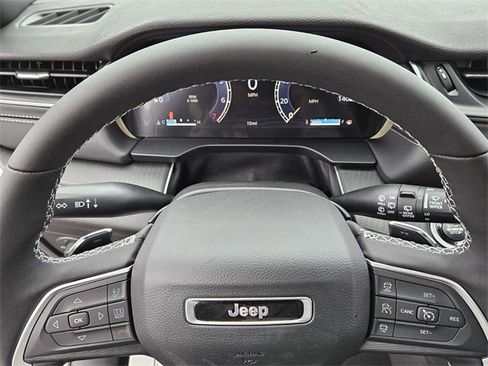 New 2025 Jeep Grand Cherokee L Laredo w/ Luxury Tech Group I image 26