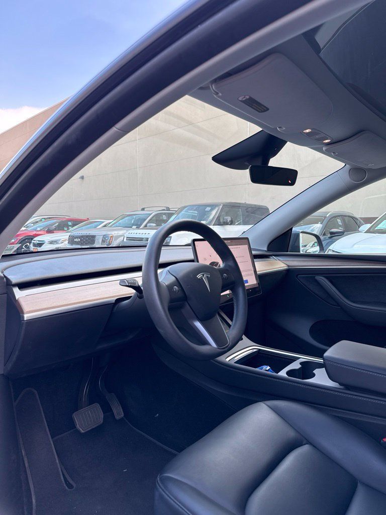 Used 2023 Tesla Model Y Long Range AWD/4WD image 11
