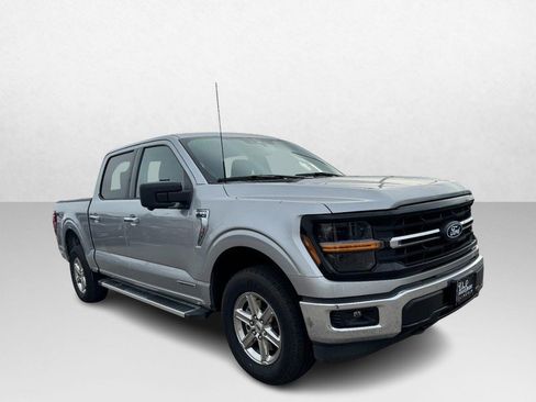 Used 2024 Ford F150 XLT w/ Mobile Office Package image 3