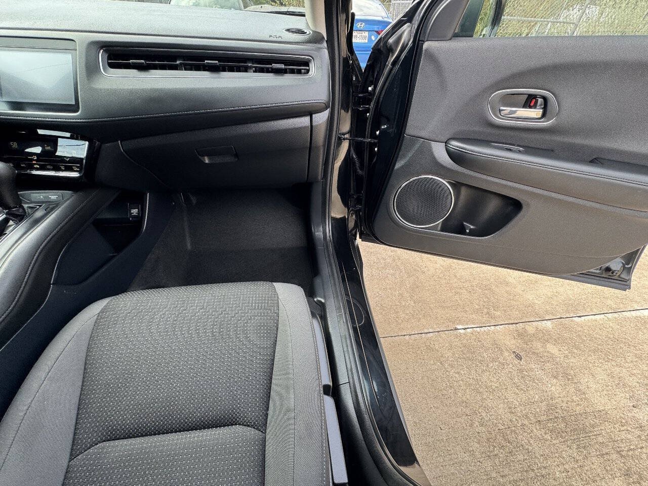 Used 2021 Honda HR-V EX image 26