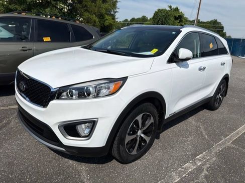 Used 2016 Kia Sorento EX w/ EX Touring Package AWD/4WD image 3