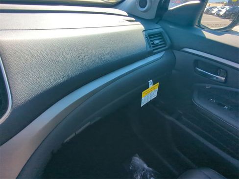 New 2026 Honda Ridgeline RTL image 16