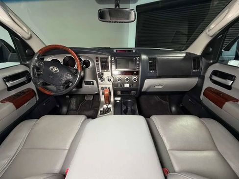Used 2013 Toyota Sequoia Platinum AWD/4WD image 29