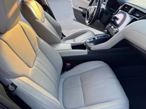 Used 2022 Honda Insight Touring image 16