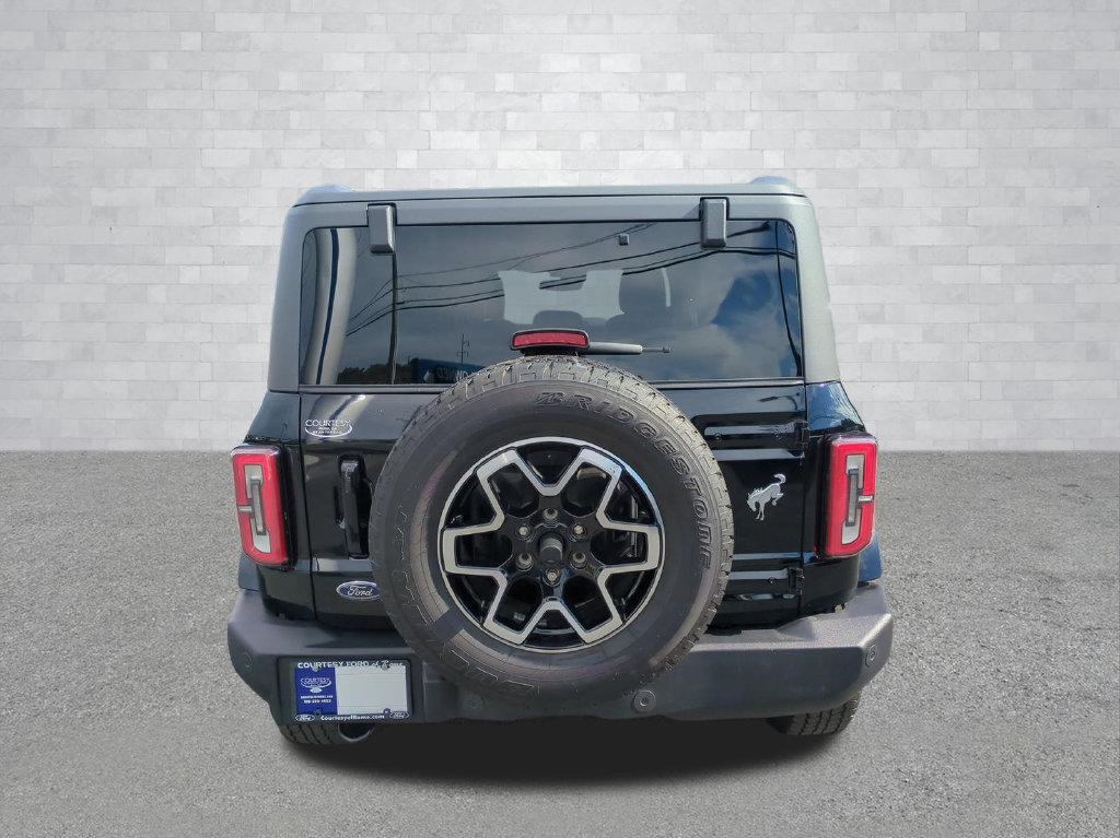 Used 2024 Ford Bronco Outer Banks AWD/4WD image 6