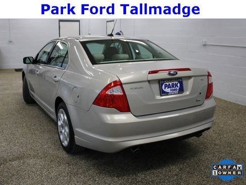 Used 2010 Ford Fusion SE image 3
