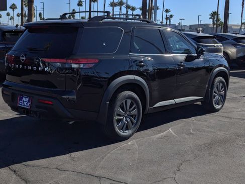New 2025 Nissan Pathfinder SV image 2
