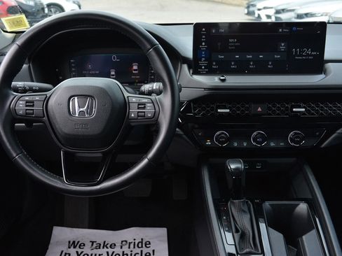 Used 2023 Honda Accord EX-L image 15