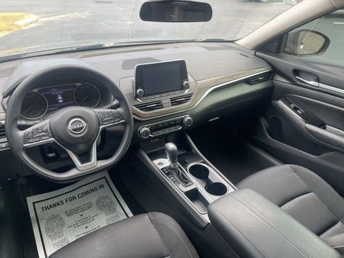 Used 2023 Nissan Altima 2.5 SV image 13