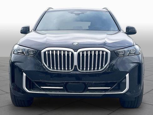 New 2026 BMW X5 xDrive50e w/ Premium Package AWD/4WD image 3