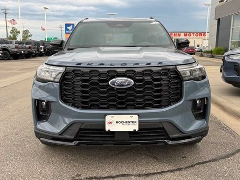 New 2026 Ford Explorer ST-Line w/ ST-Line Street Pack AWD/4WD image 36