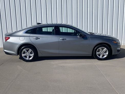 Used 2024 Chevrolet Malibu LS FWD image 4