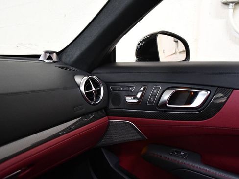 Used 2013 Mercedes-Benz SL 63 AMG image 19