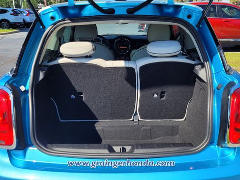 Used 2019 MINI Cooper S w/ Signature Upholstery Package image 12