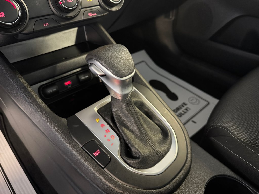 Certified 2023 Kia Forte LXS w/ LXS Technology Package FWD image 21