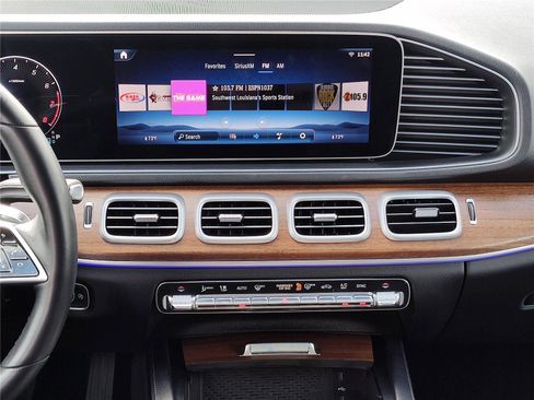 Used 2025 Mercedes-Benz GLE 350 4MATIC image 19