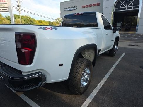Used 2022 Chevrolet Silverado 3500 LT w/ Convenience Package AWD/4WD image 11