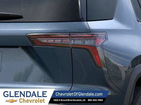 New 2026 Chevrolet Equinox LT w/ Midnight Edition FWD image 11