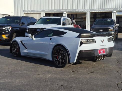 Used 2019 Chevrolet Corvette Stingray Coupe image 6