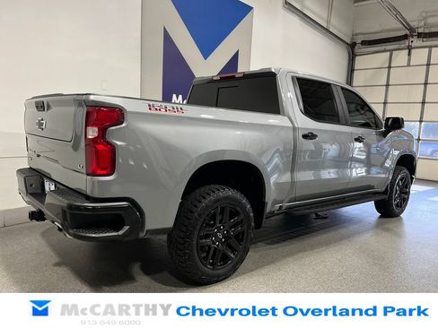 Used 2024 Chevrolet Silverado 1500 LT Trail Boss w/ Convenience Package II AWD/4WD image 5