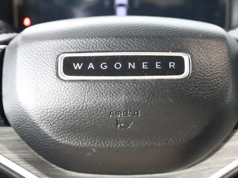 Used 2024 Jeep Wagoneer L Series II w/ Flexible Seating Group AWD/4WD image 31