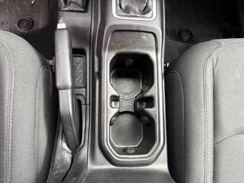 Used 2022 Jeep Gladiator Sport AWD/4WD image 16