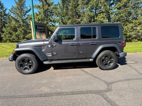 Used 2018 Jeep Wrangler Unlimited Sport S AWD/4WD image 1