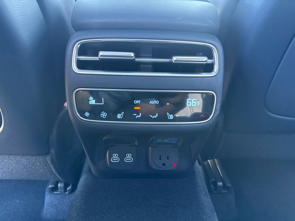 New 2027 Genesis GV70 3.5T Prestige AWD/4WD image 25