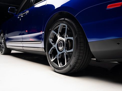 Used 2021 Rolls-Royce Cullinan Black Badge image 80