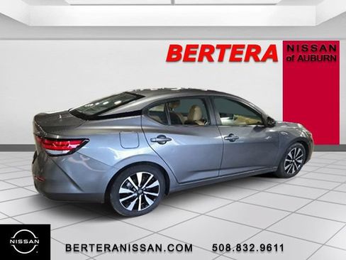 Used 2023 Nissan Sentra SV w/ SV Premium Package FWD image 2
