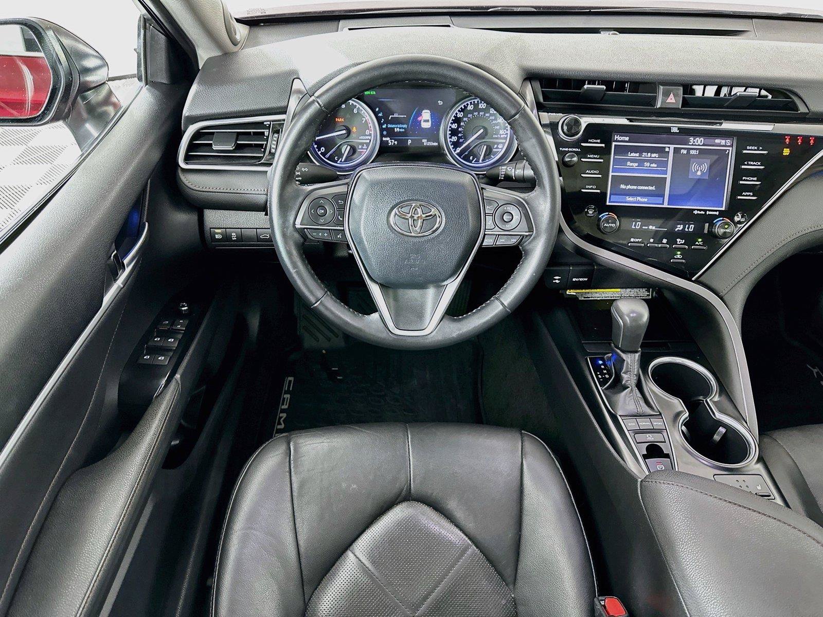 Used 2018 Toyota Camry XLE FWD image 24