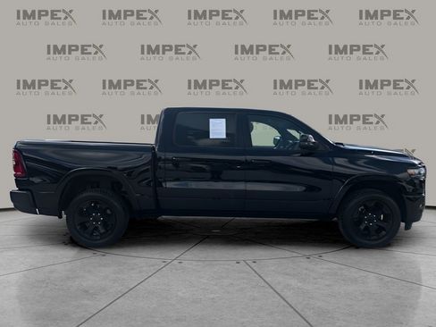 Used 2025 RAM 1500 Big Horn AWD/4WD image 6