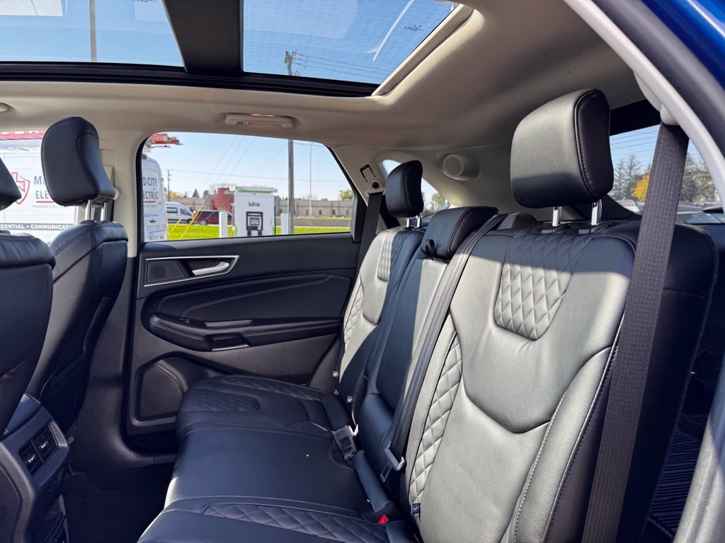 Used 2024 Ford Edge Titanium w/ Equipment Group 301A AWD/4WD image 14